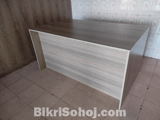 Reception table  রিসিপশন টেবিল